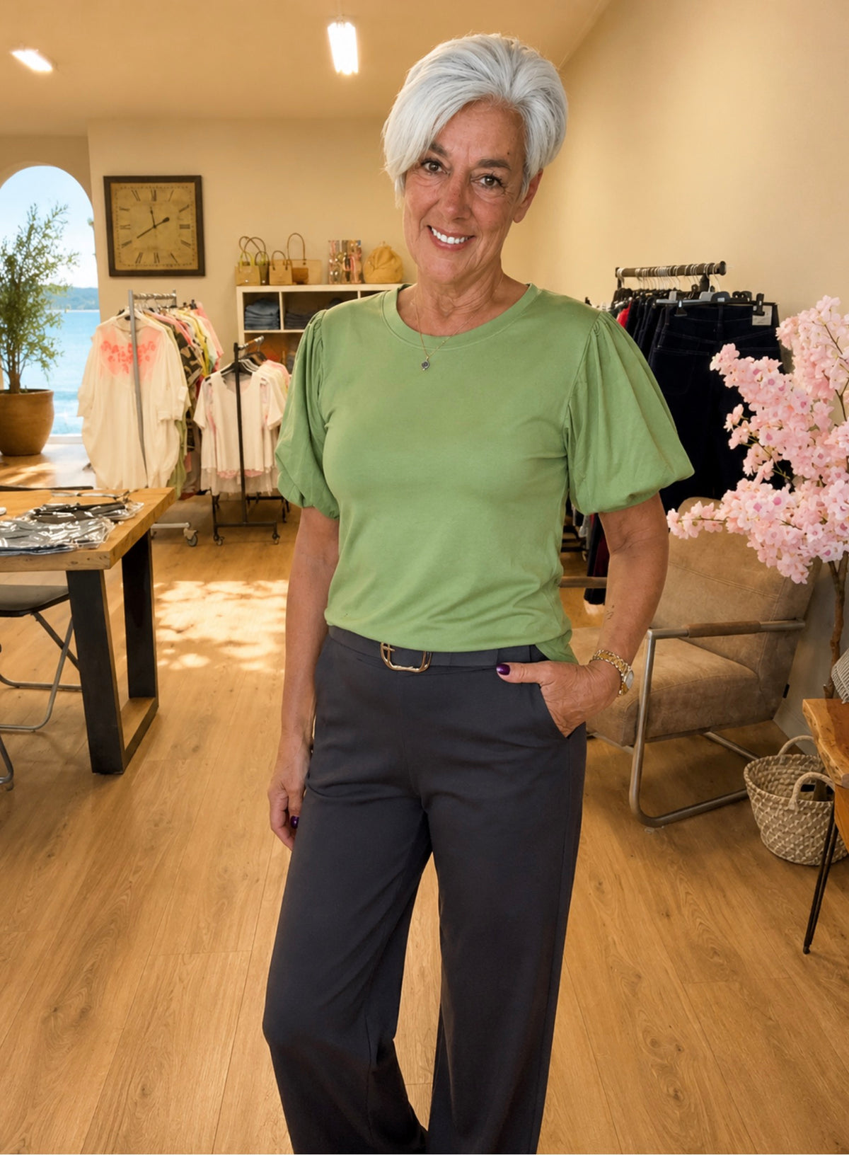 Groene basic met pofmouw