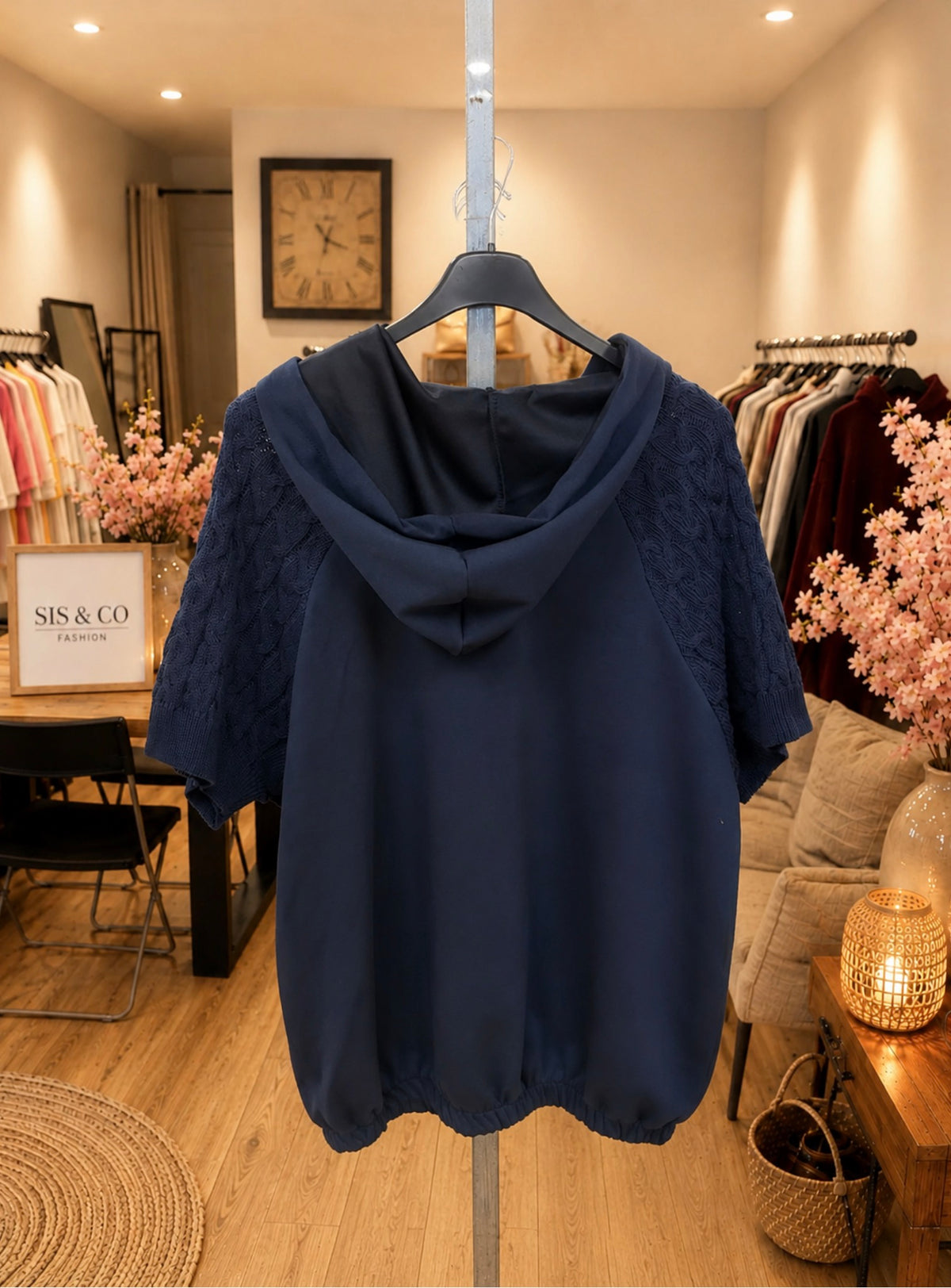 Vest met gebreide mouwen