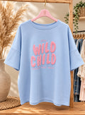 Stay Wild Child Tee – Lichtblauw/roze